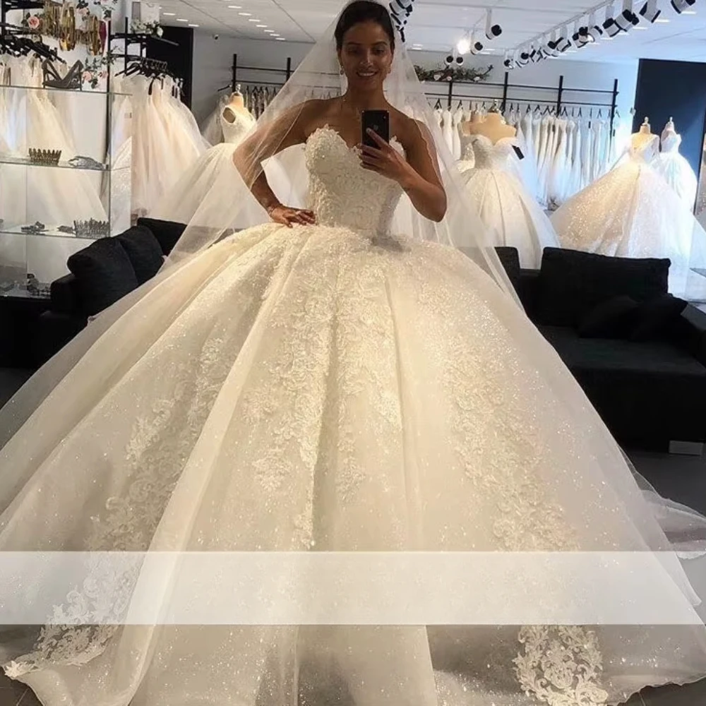 Luxury Sweetheart Sleeveless A Line Wedding Dresses Lace Appliques Princess Ball Gowns Wedding Gown Vestido De Novia