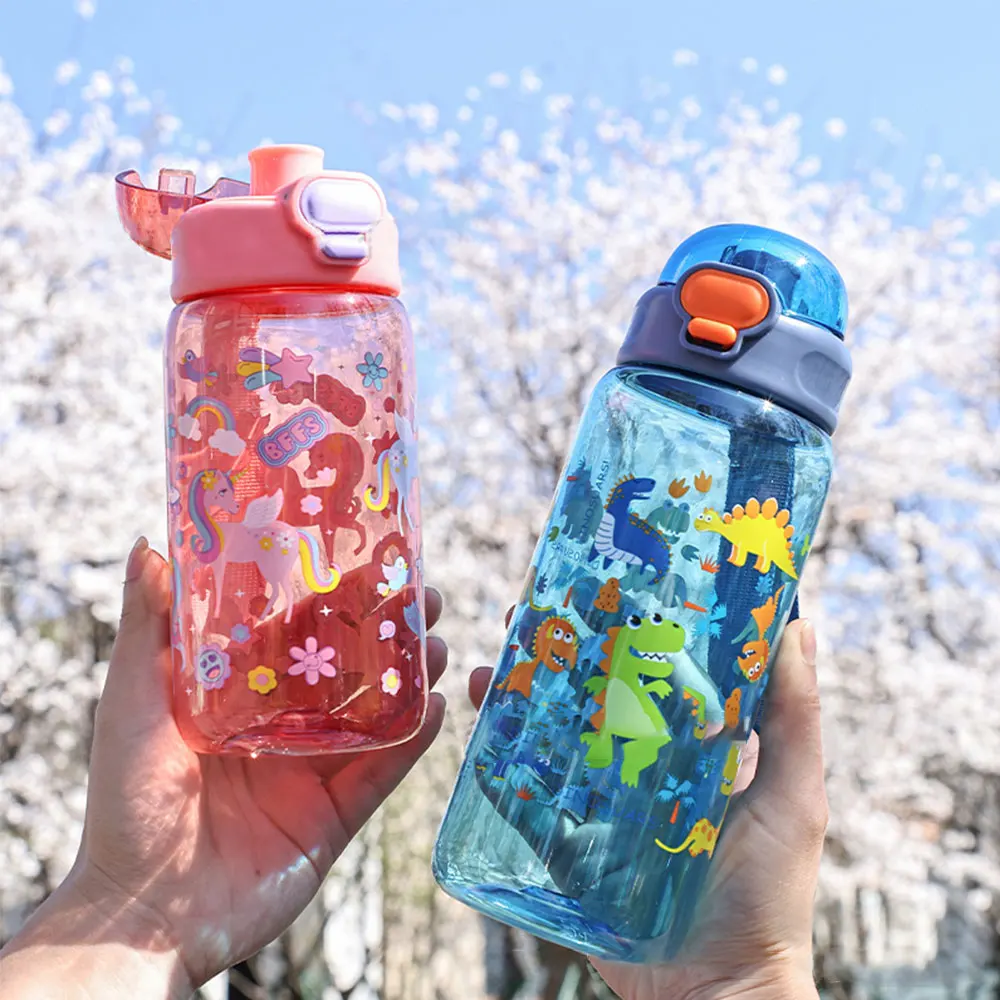 600ML Children\'s Water Bottle Cute Kids Water Sippy Cup Outdoor Portable Cartoon Water Bottle for School Student Gift