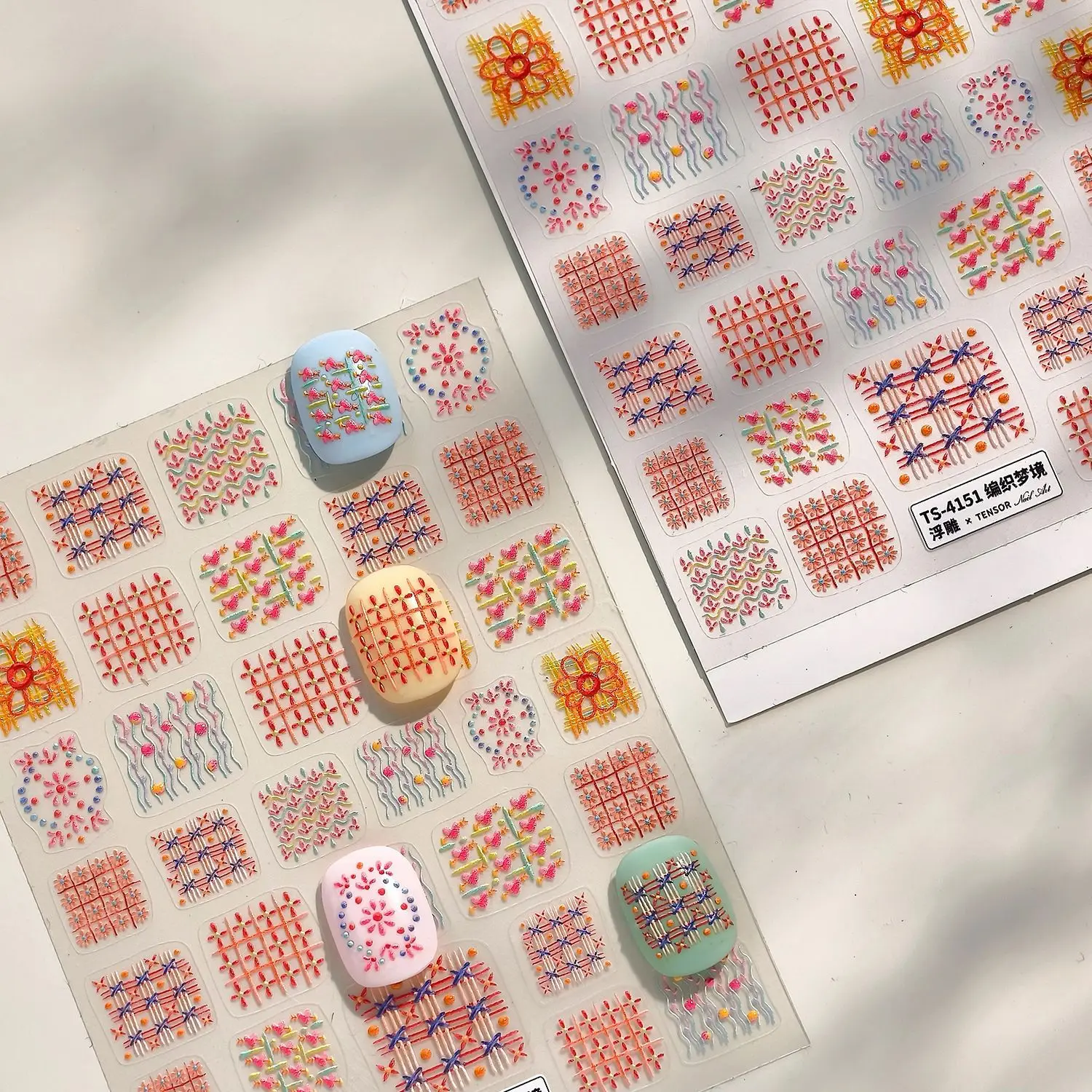 Retro Griglia Fiore Amore Cuore Punto Linea ondulata Gattino Striscia Pomodoro Pera Fragola Mela Goffratura Nail Art Sticker Decalcomania per manicure