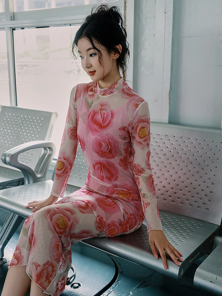 

Nanjun Original Design Pink Rose Mesh Vintage Hong Kong Style Elegantly Slim Long Sleeve Dress 2 Piece Set Polyester Viscose