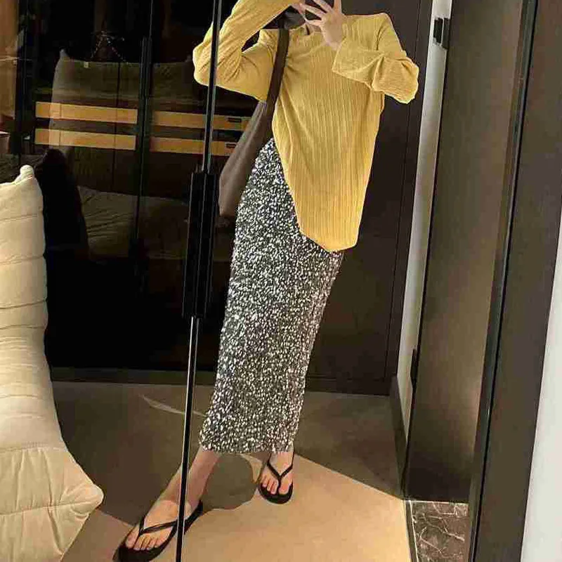 

2025 New Fashionable High Waist Slimming Glitter Half Skirt for Women with Elastic Waist and Split Back Straight Tube Long Skirt
