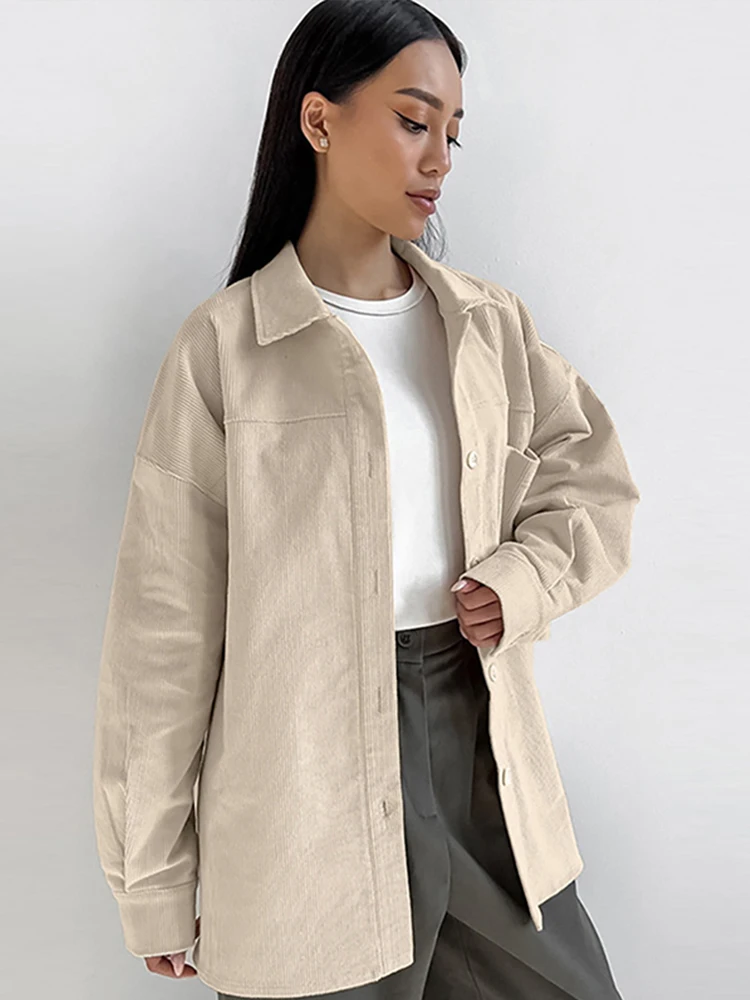 

2026 Spring Autumn New Female Tops Solid Thicken Shirts Women Chic Laple Single Breasted Pockets Overszie Long Sleeve Lady Coats