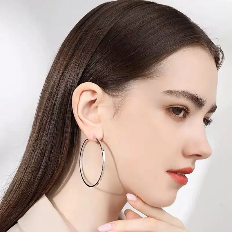 Neue Mode Klassiker Einfache Große Runde Creolen für Frauen Edelstahl Kreis Mädchen Glänzende Zarte Party Frauen Schmuck – Detail 7