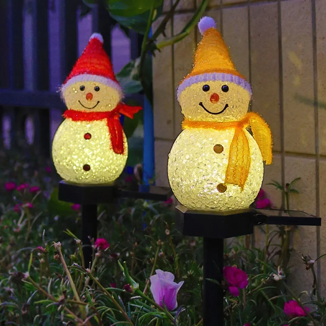 1pcs Christmas Solar Power Snowman Light Outdoor Waterproof Lawn Lamps Garden Led Garland Yard Fence Light for Holiday Decor