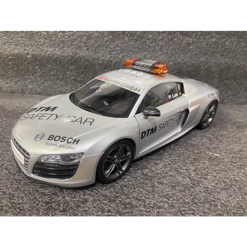 

Diecast Kyosho 1:18 Scale Audi R8 DTM 2010 Safety Alloy Car Model Collectible Toy Gift Souvenir Display Ornament