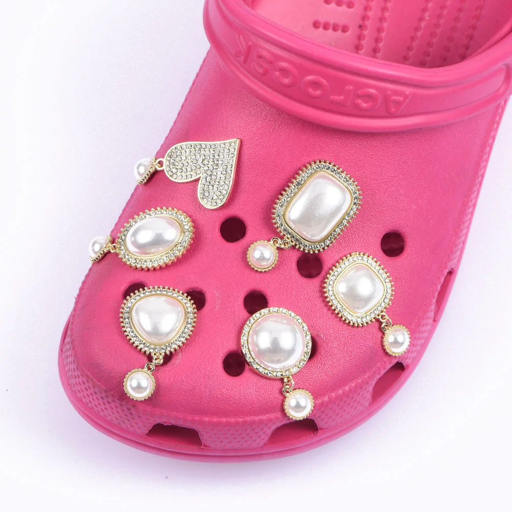 

White Pearl Bling Rhinestone Shoes Decorations Shiny Create Diamonds Shoe Charms Heart Flower Pearl Clog Charms Gifts For Girls