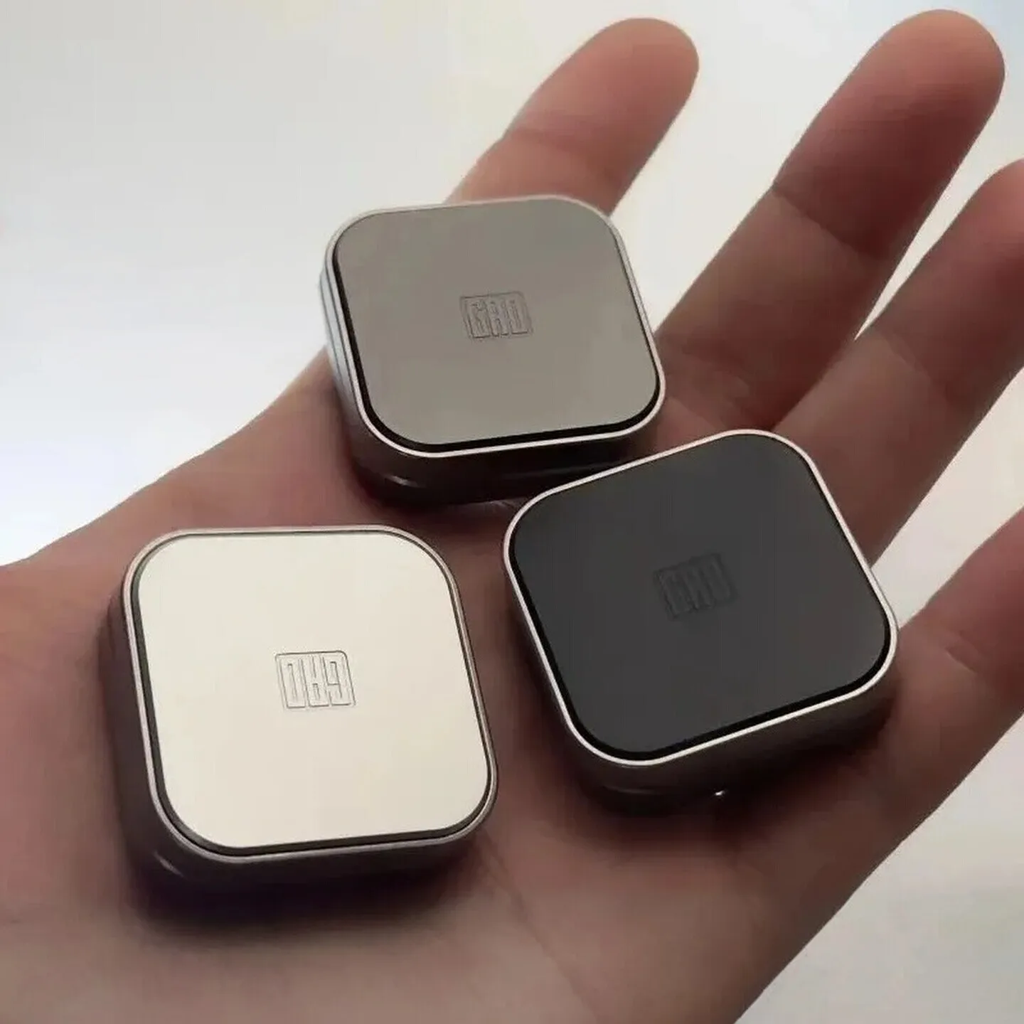tetris-infinite-fidget-slider-–-stainless-steel-magnetic-push-card-with-clicks-edc-adhd-desk-toy-for-adults