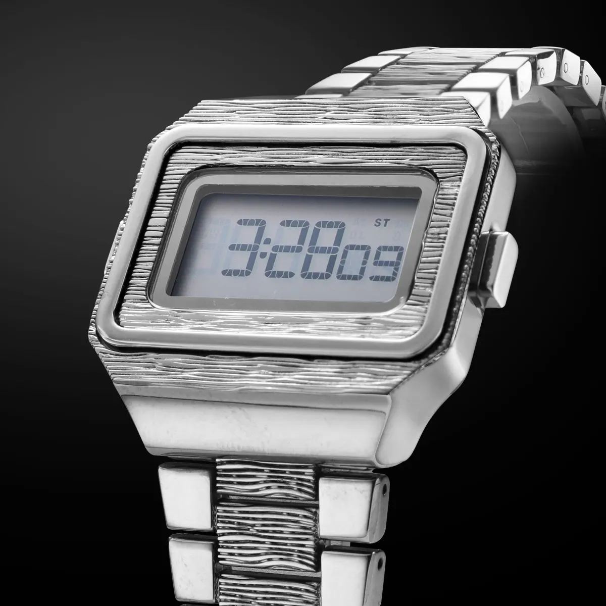 Unisex Rectangle Dial Electronic Watch Luminous LED Display Sports Digital Wristwatch for Men with Stailess Steel Strap 0325