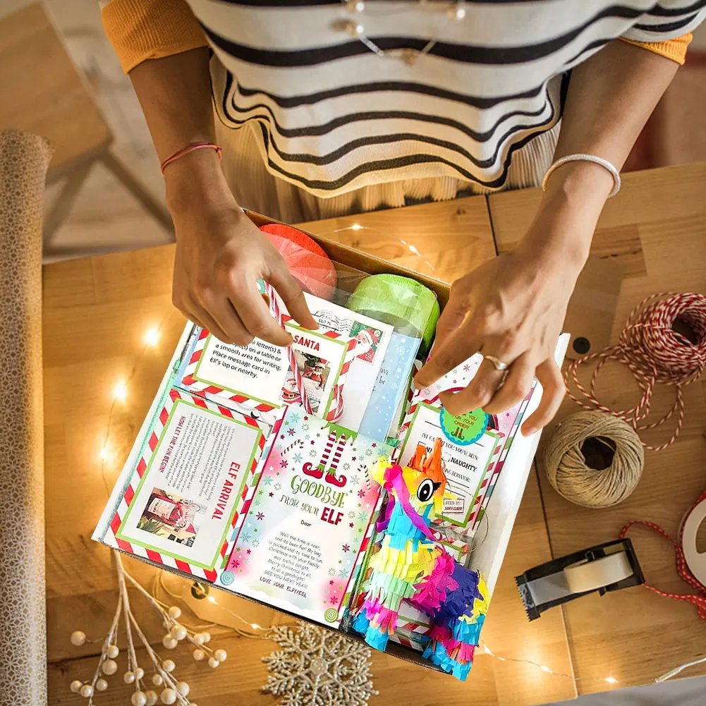 Kit elfo 12/24 giorni di Natale Set regalo per il conto alla rovescia Giocattolo adorabile Scatola calendario di arrivo Festival Tema Regalo di festa Puntelli Accessori