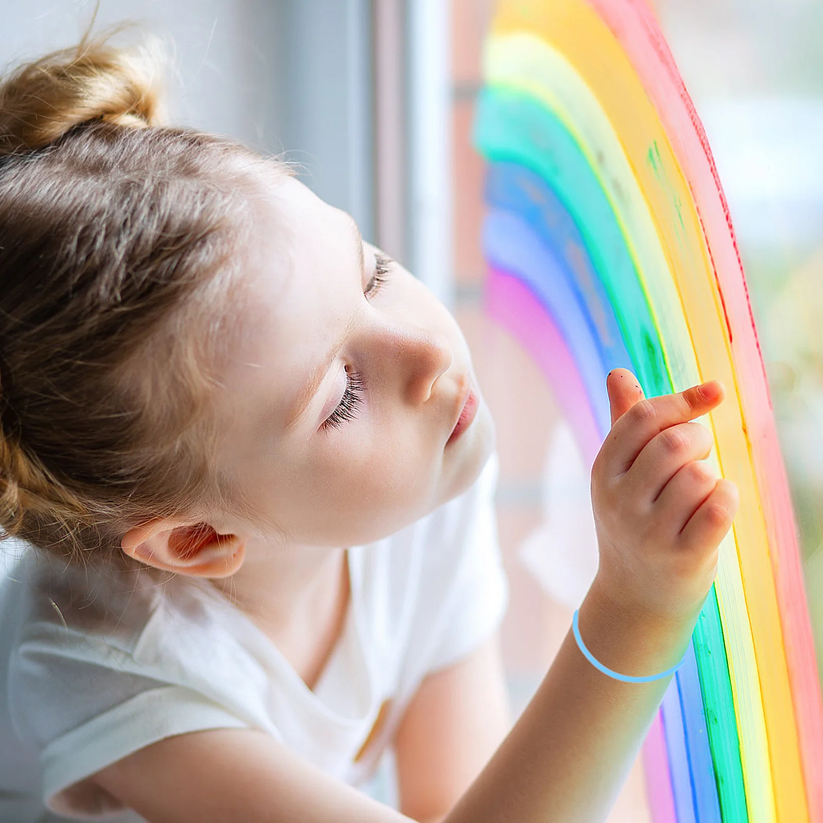 

10Pcs Silicone Wristbands Glow in Dark Jelly Bracelets Sports Bands Party Favor Bulk Colorful Hair Ties Wristbands