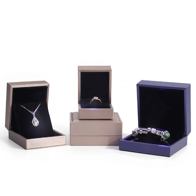 Luxury Wedding Ring Gift Packaging Box Brused PU Leather Case Jewelry Pendant Necklace Bracelet Display Storage Organizer Casket