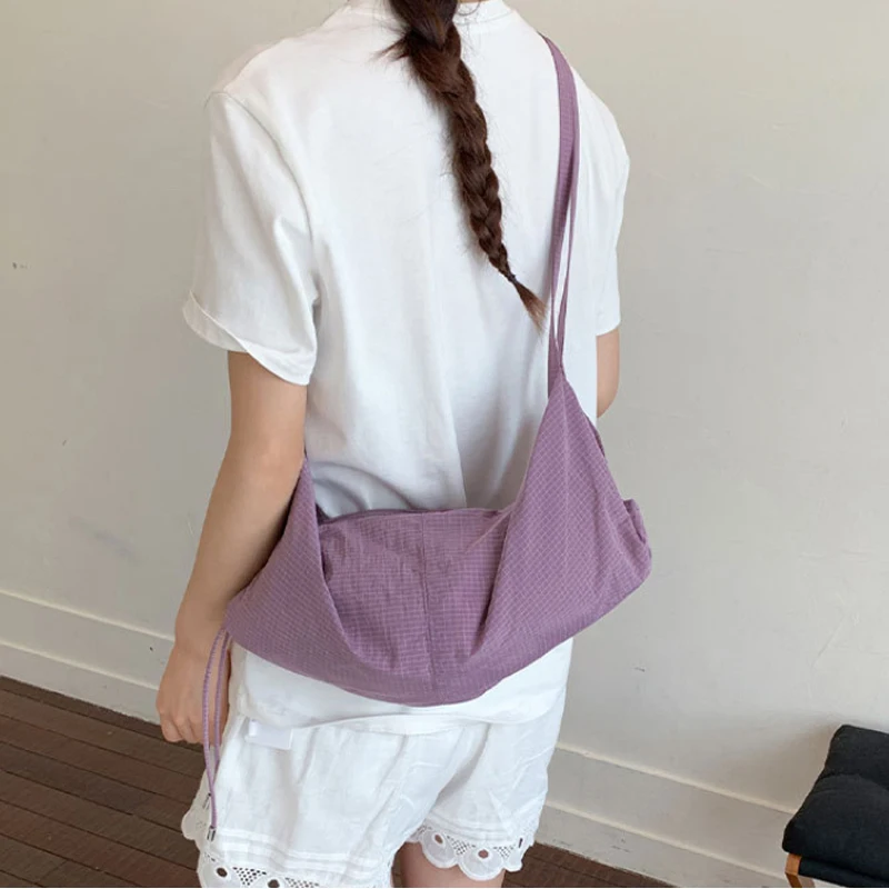 Hobos Halbmond-Dumpling-Form Umhängetasche, Koreanische Damen-Schultertasche, Japanische Minimalistische Casual Pendler-Reisetasche – Detail 18