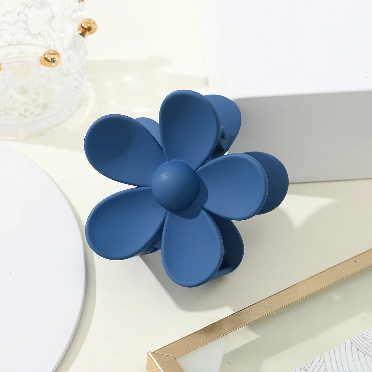 1pc blue women\'s hair clip hair accessory fashionable and simple hair clip shark clip back of the head styling hair clip