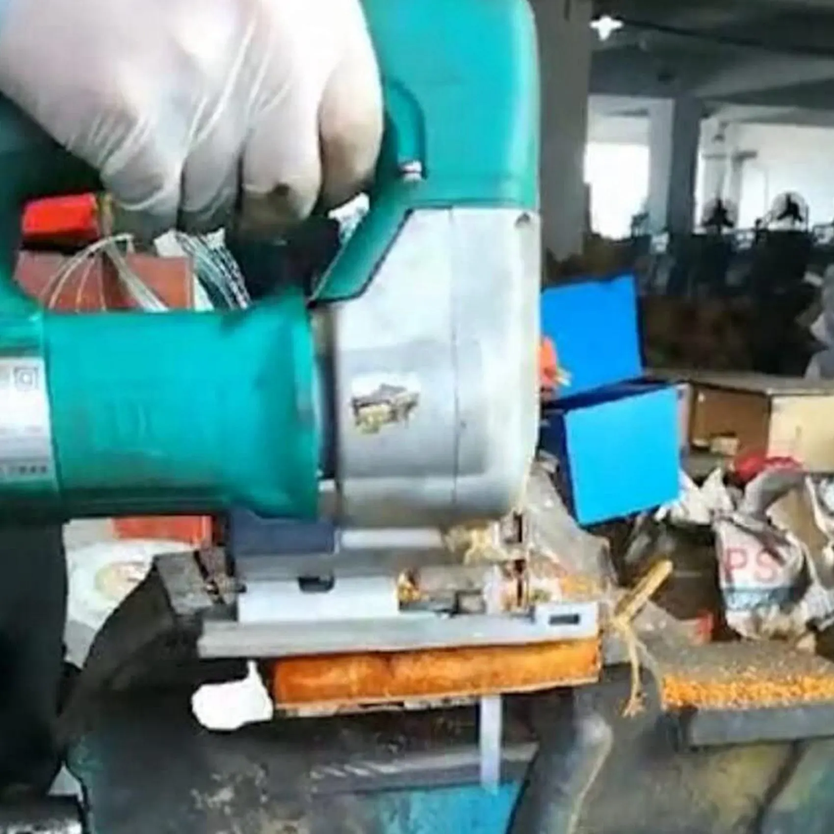 

A02M-40 Pcs T-Shank Jigsaw Blades Set, Jig Saw Blades Fits Most T Shank Jig Saw, Blades For Cutting Metal, Wood