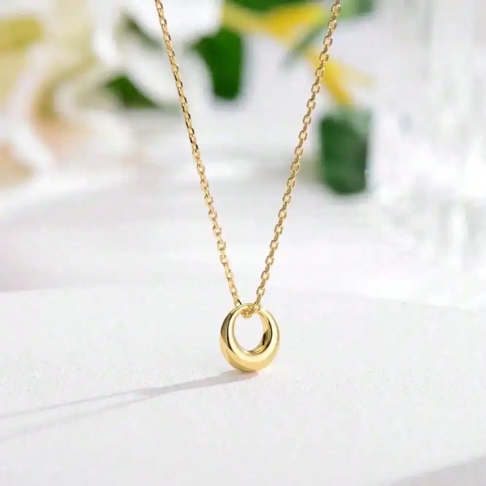 Classic Elegant Gold-Plated Titanium Steel Donut Pendant Necklace Women Jewelry Golden Stainless Steel Lock - Detail 1
