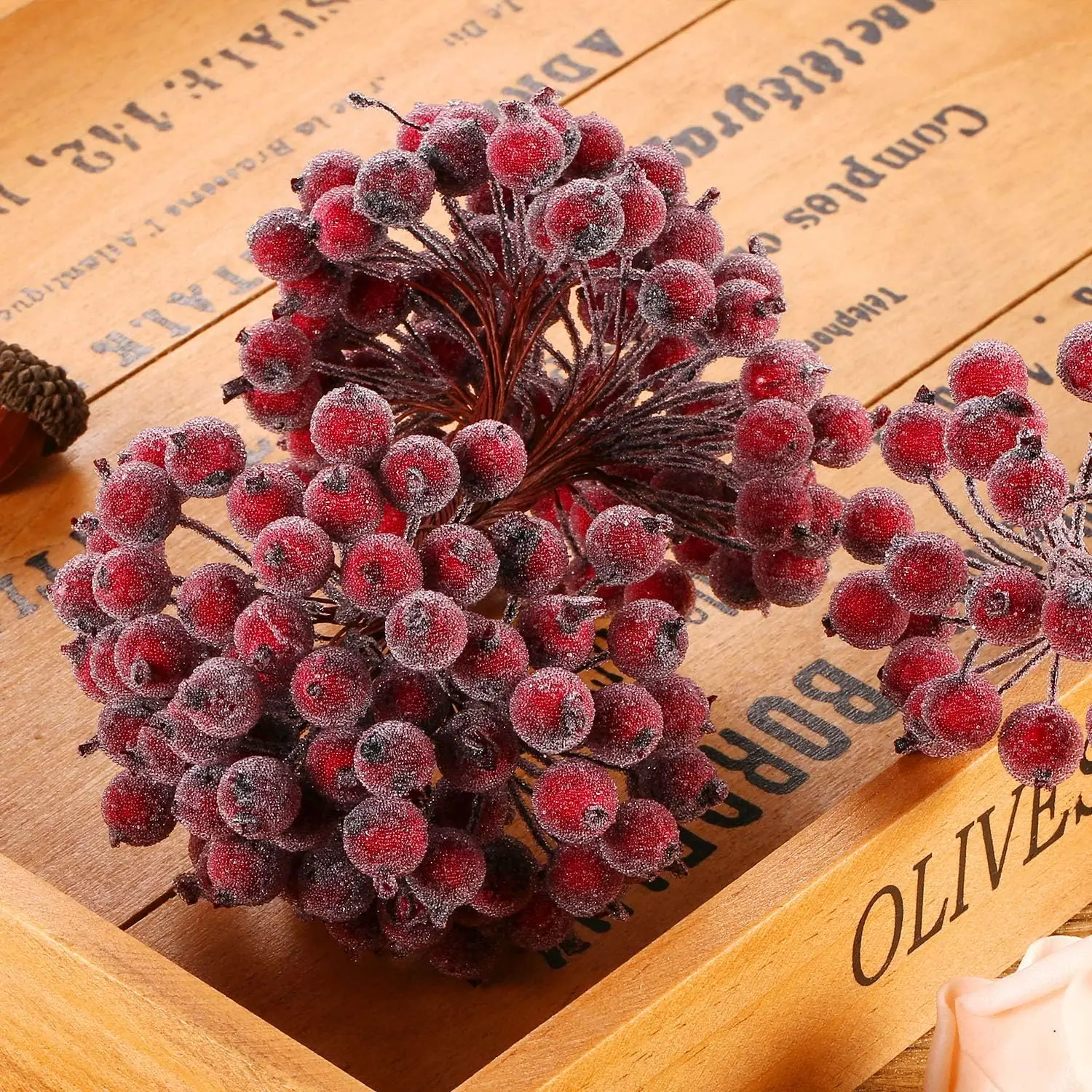 80/20Pcs Artificial Holly Berries Mini Simulation Cherry Stamen Berry Frosted Double Head Fake Berries For Christmas Party Decor