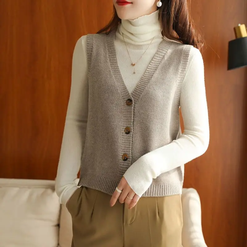 

Knitted Vest Women's V-neck Cardigan Short and Versatile Outerwear Sweater Camisole Spring and Autumn New Knitted Vest
