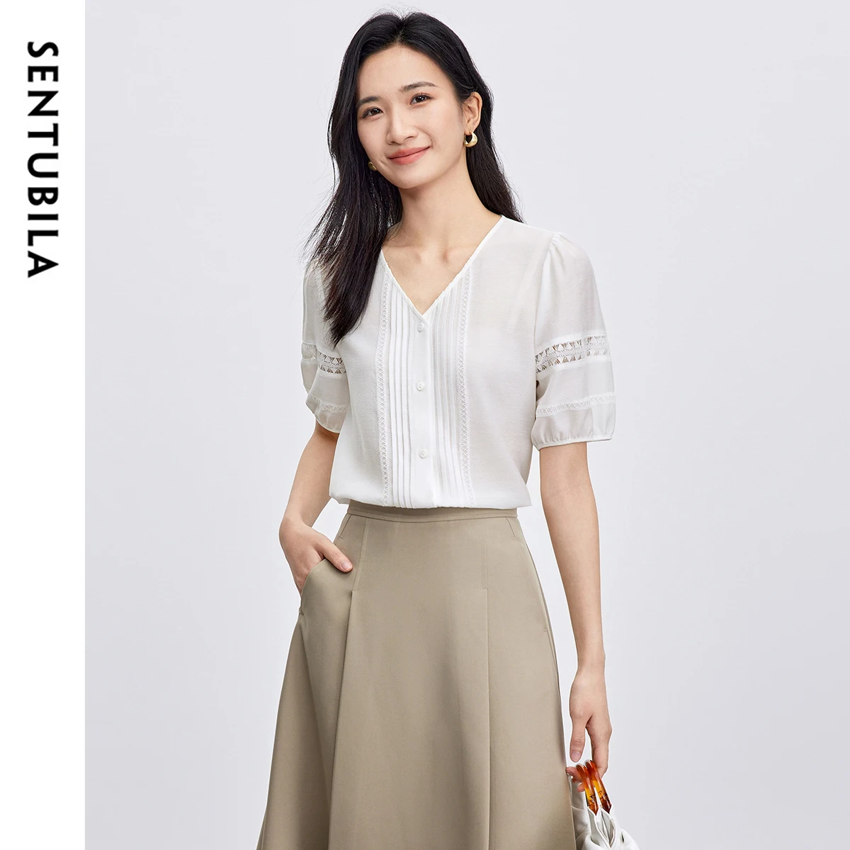 SENTUBILA Office Lady Women's Shirt 2025 Korean Tops Summer Puff Sleeve V Neck Single Breasted Elegant Blouses152C87861