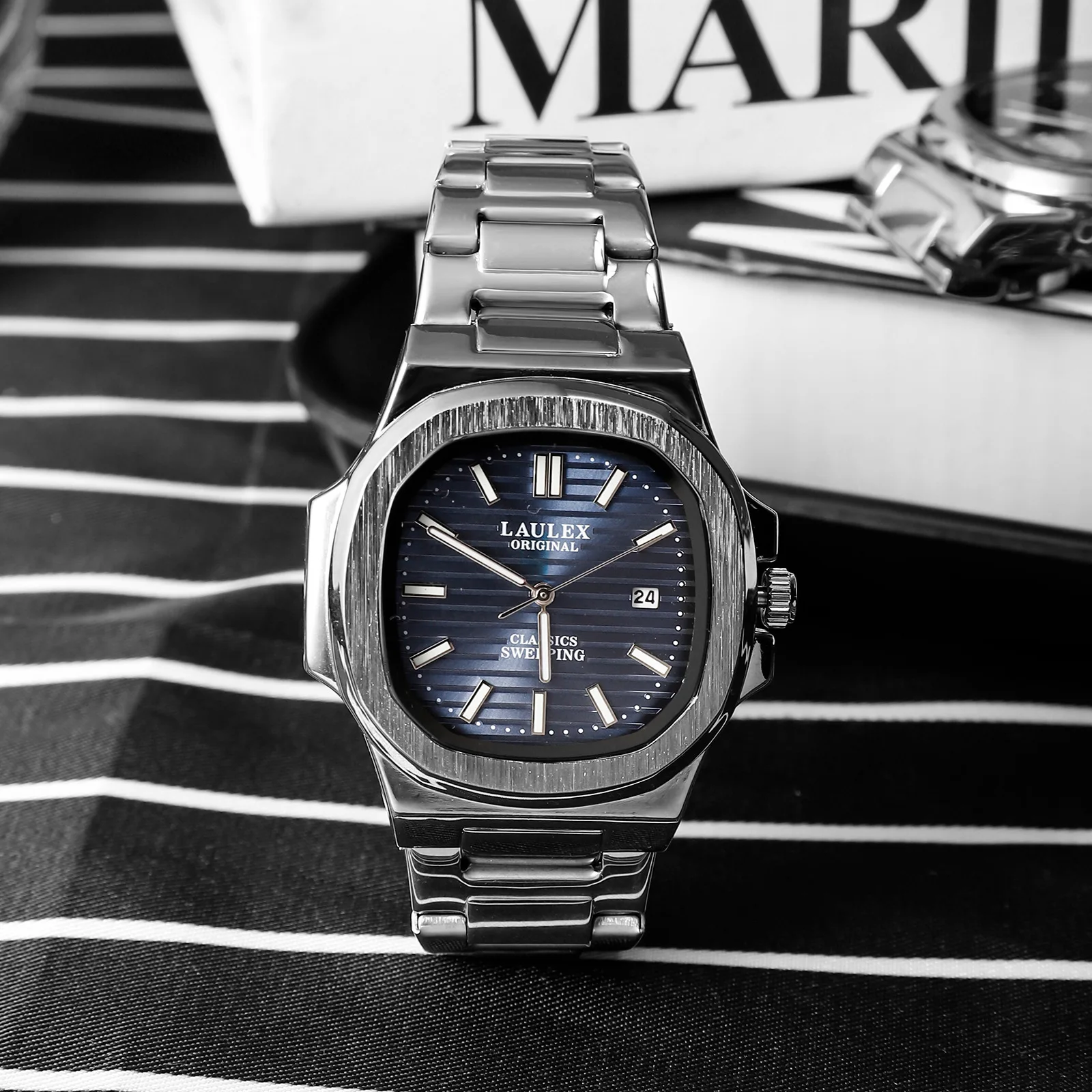 

Hot Selling High Quality Quartz Watch Men Personality Imitation Mechanical Classic Creative Steel Creativity Watch AAA Clcok