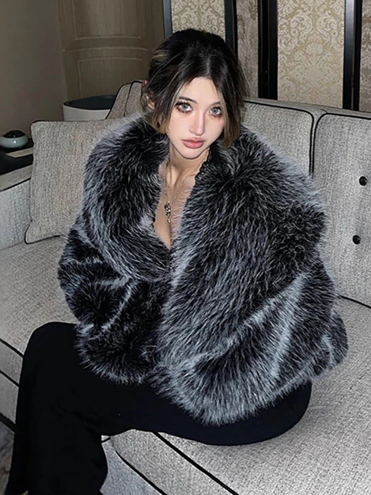 

Luxury Faux Fox Fur Jacket DEAT Women's 2025 Winter Lapel Coat Plush Long Sleeve Loose Fit
