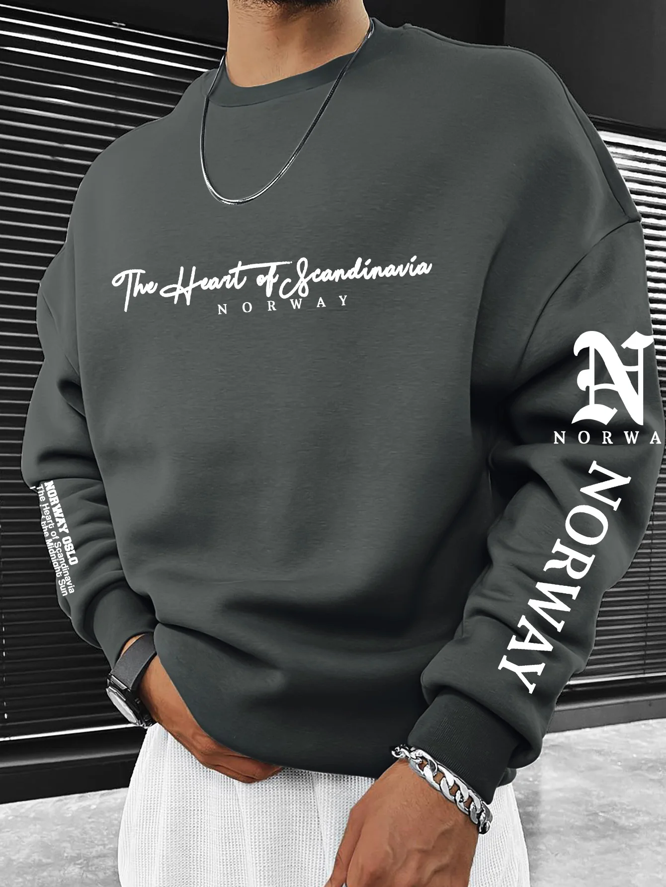 Übergroßer Casual Crewneck-Sweatshirt für Herren, Streetwear, Vintage-Schriftzug, Grafikdruck auf der Vorderseite und den Ärmeln, Pullover-Oberteil, Größen S-XXL – Detail 4