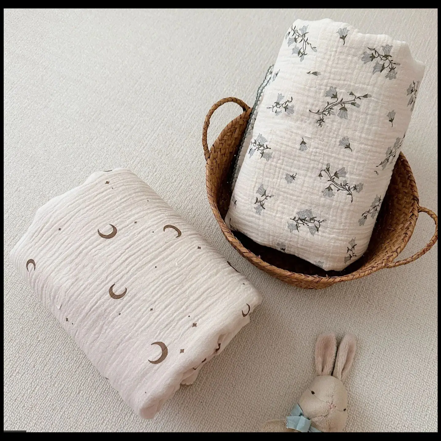 

Newborn Baby Blanket Summer Muslin Swaddle Blankets For Boys Girls 2 Layer Cotton Soft Baby Bedding Crib Set Quilts Infant Wraps