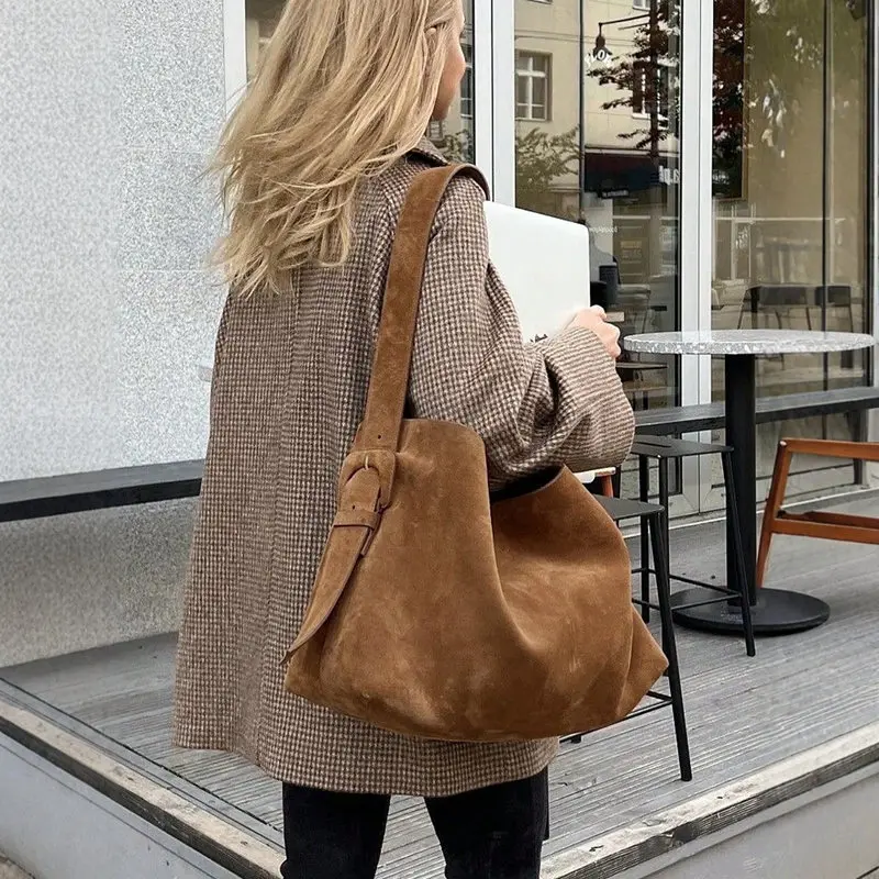 

2026 new female fashion retro brown large capacity tote bag designer luxury quality nubuck leather shopper bucket shoulder bag