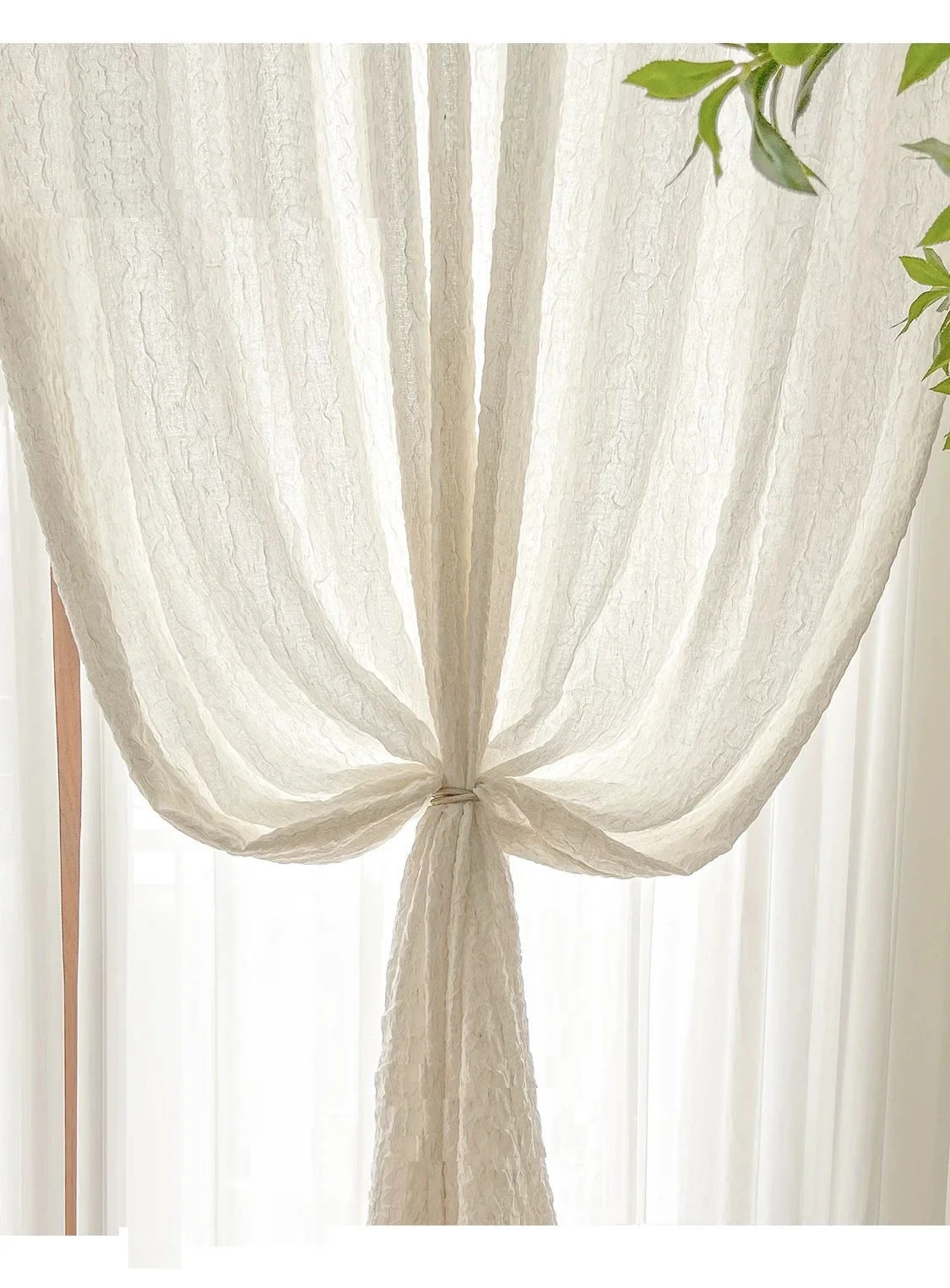 

Японские шторы с жатой пузырчатой текстурой для индивидуального пошива в гостиных, спальнях, детских комнатах, студиях йоги.