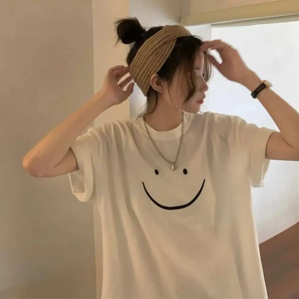 Cute Smiling Face Short-sleeved T-shirt Women's Summer White Harajuku Short-sleeved New Korean Style Loose Top Clothes Tee 2024