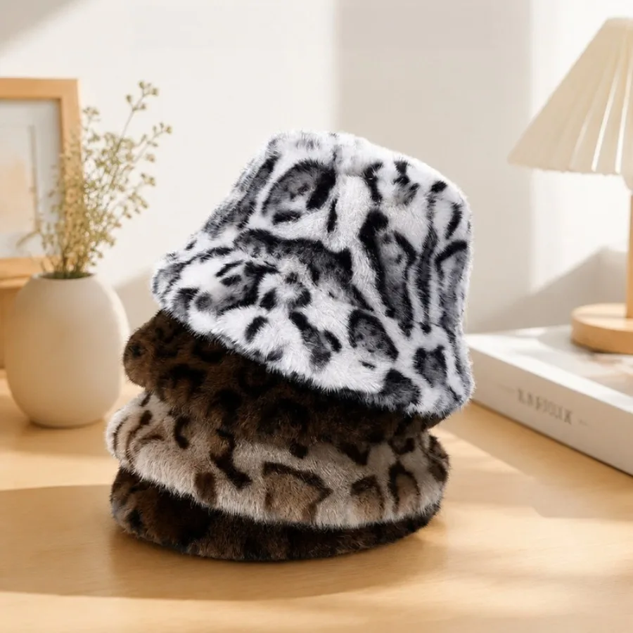 1 piece Women's Winter Leopard Print Fisherman Hat - Warm Ear-Protecting Fuzzy Bucket Hat
