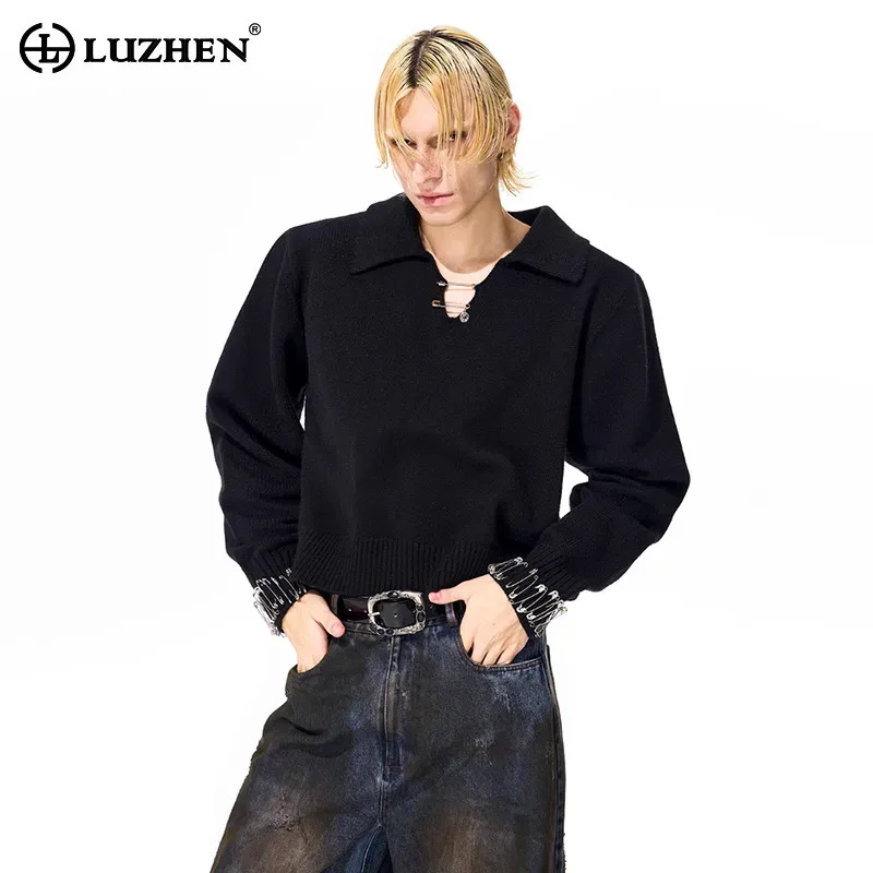LUZHEN Tinta unita Risvolto Spilla in metallo Decorare Felpa a maniche lunghe da uomo 2025 Autunno Inverno Elegante Elegante Bello Top JY4889