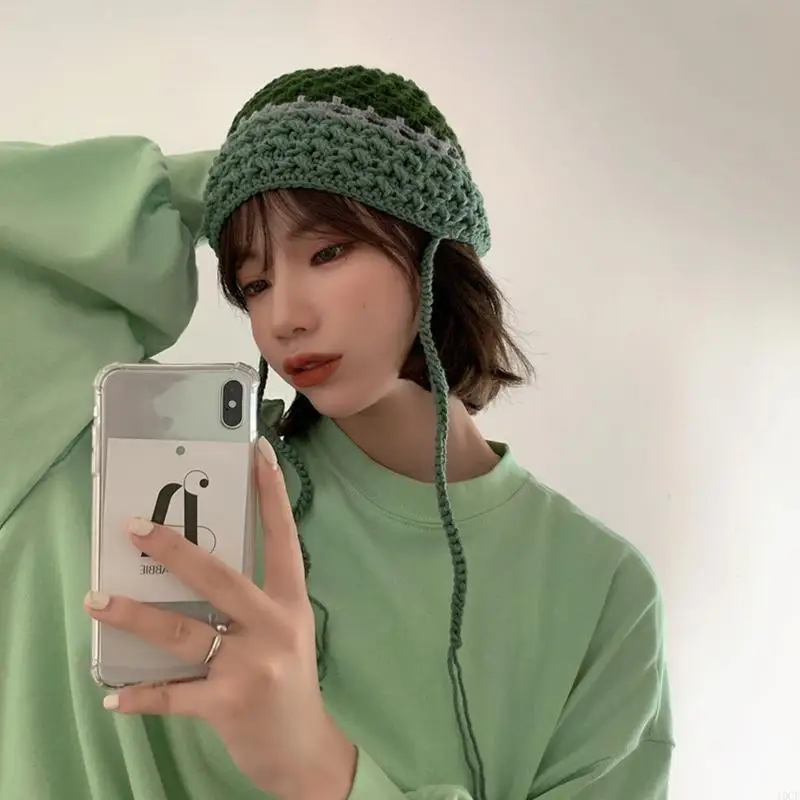 قبعة أذن مطاطية عصرية للفتيات منسوجة على شكل غطاء للأذن للشتاء لحماية القبعة