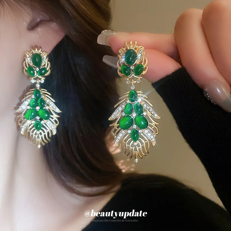 

Silver Needle Medieval Vintage Diamond Leaf Earrings for Women Fashion Temperament Earrings Niche Earrings Light Luxury High-end