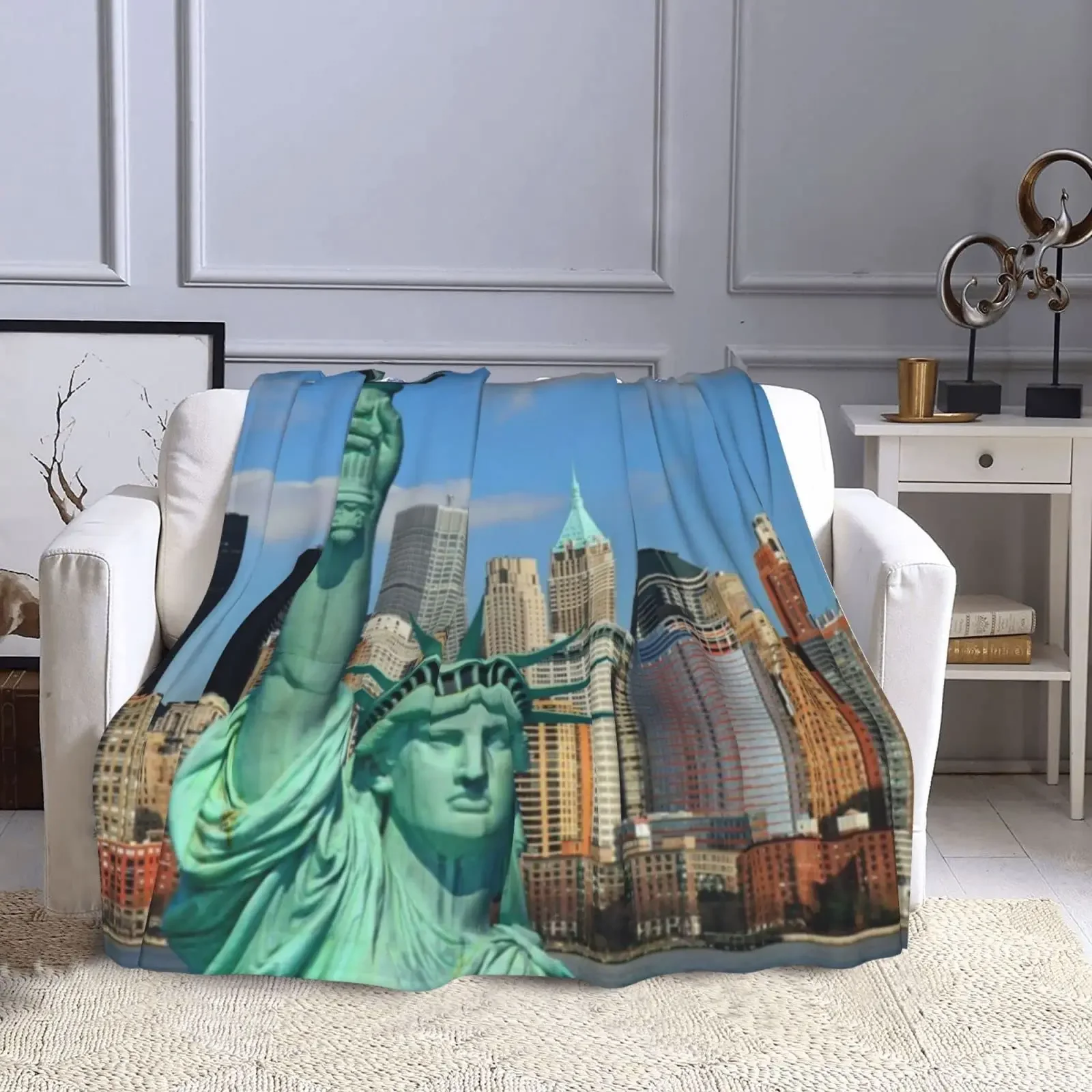 American Statue of Liberty Flannel Throw Blanket Super Soft Warm Lightweight Couch Sofa Bed Adults Kids Gifts Travelling Camping