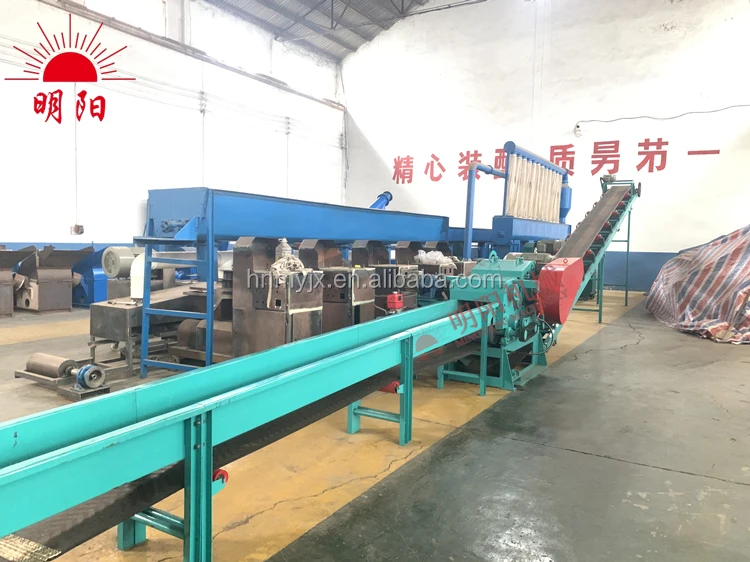 2025Macchina per la produzione di tronchi di trucioli per frantoio di rami di legno di alberi industriali Macchinari forestali popolari