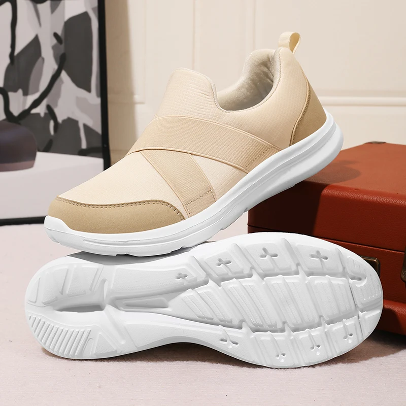 

Fashion Men Breathable Sport Casual Walking Shoes Cap EVA Sole for Women Barefoot Beach Shoes Sneakers Soft Beach Sneakers 36-47