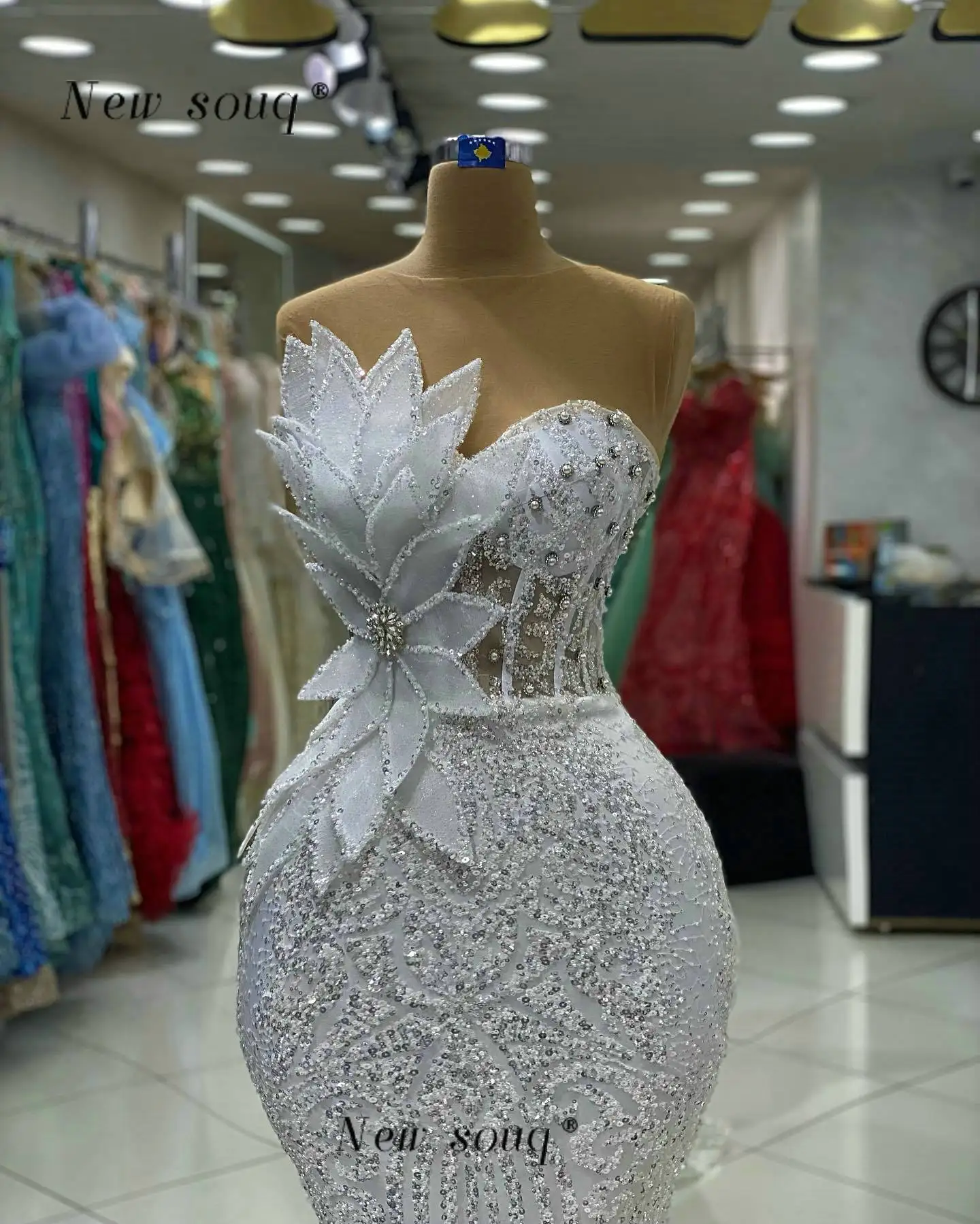 Newest African Fashion Glitter Long White Evening Dresses with 3D Leaf Details Sleeveless Formal Dubai Wedding Prom Gowns Robe