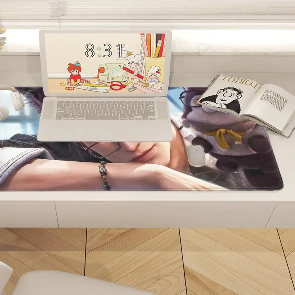 HYBXAXC  Love And Deepspace Valko Mouse Pad Durable Rubber with Anti-Slip Base, Ideal for Daily Office Work and Gaming