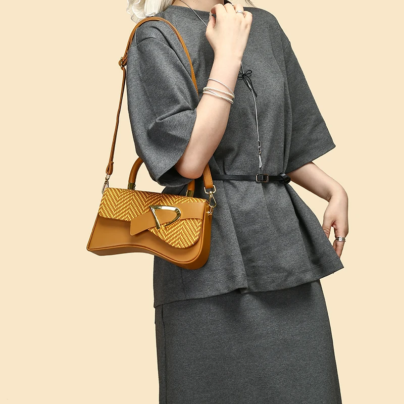 

Stylish Messenger Bag Ladies Leather Crossbody, Shoulder Option Women's Handbag Luxury Brand Fashion