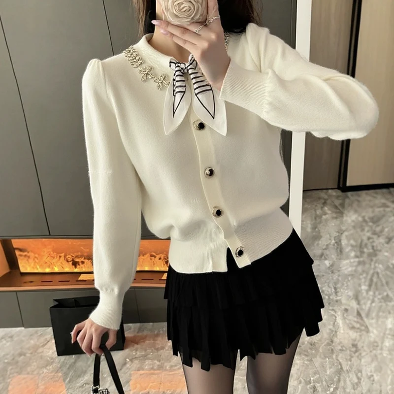 

Luxury Diamonds White Knitted Female Korean Fashion Sweet Bowknot O-Neck Long Sleeve Casual Cardigan Knitwear Women Clothing