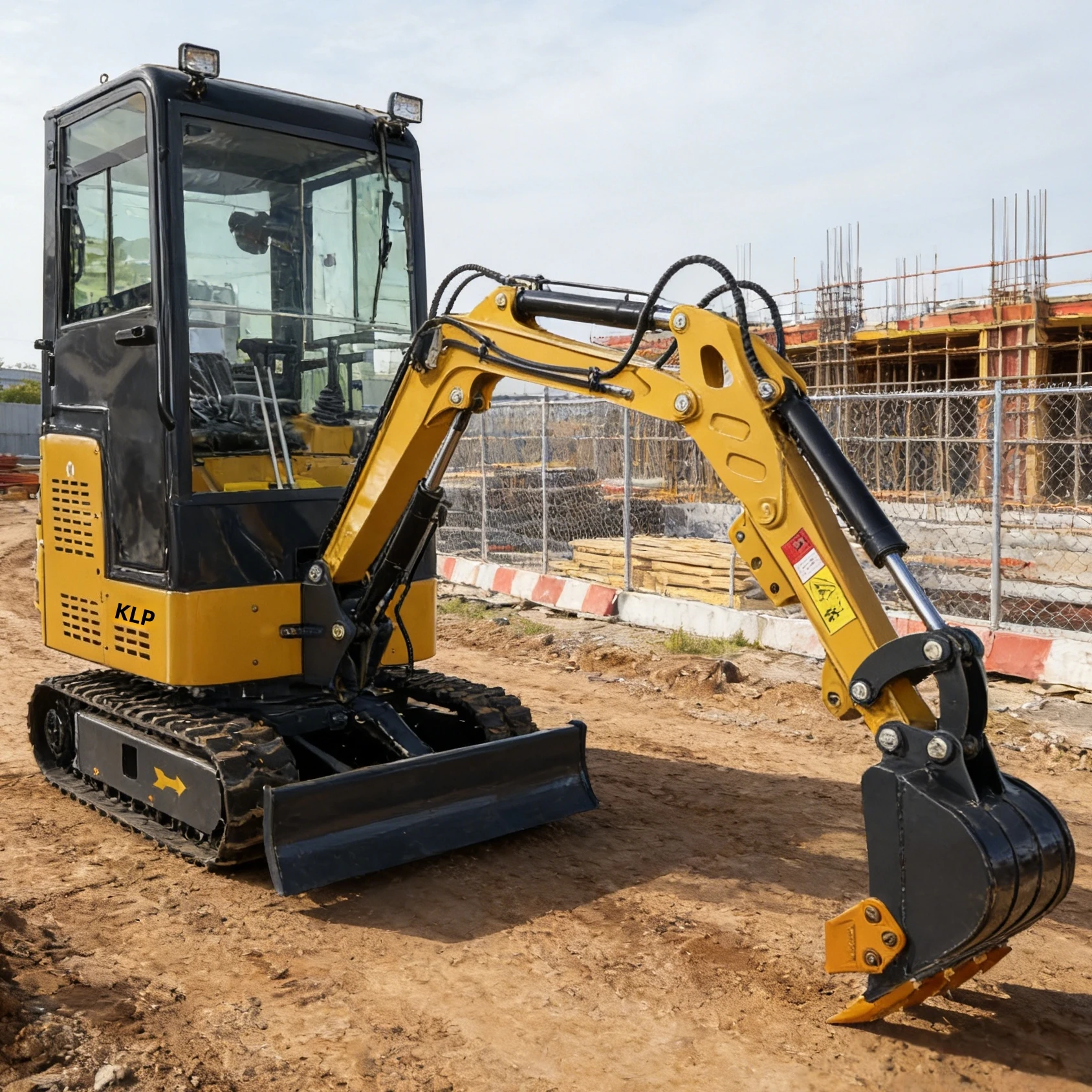 Multifunctional Mini Excavator 2 Ton CE Mini Digger for Europe Customized Kubota Engine Door to Door Delivery