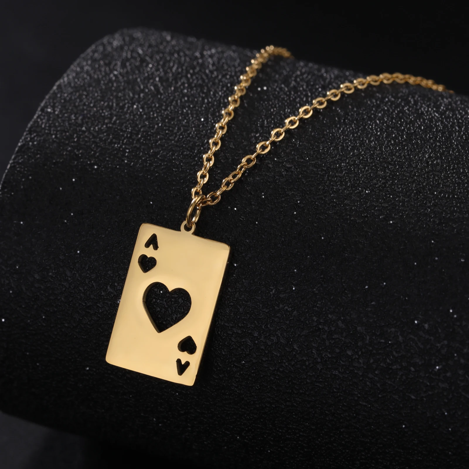 Cazador Poker Card Ace of Spades Necklaces for Men Women Stainless Steel Hip Hop Jewelry Gold Color Necklace 2026 Gift Wholesale