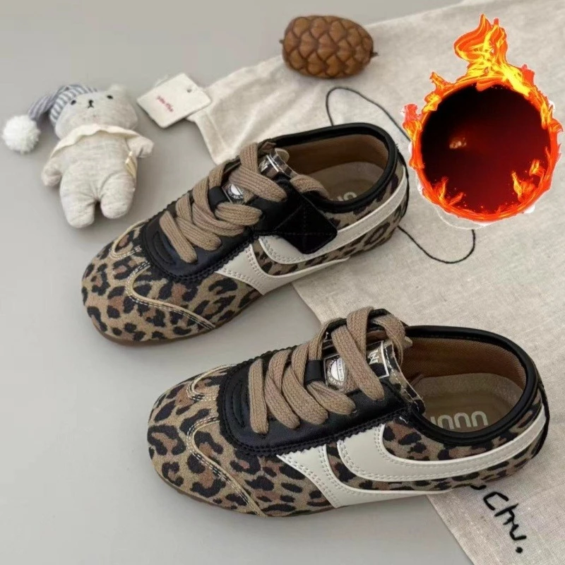 

Осенняя детская парусиновая обувь, Нескользящие кроссовки на толстой мягкой подошве, повседневная детская парусиновая обувь с цветными блоками, 2025 г., обувь для маленьких девочек
