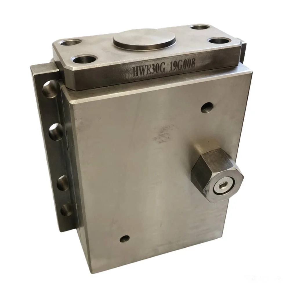 Excavator Parts Hydraulic Breaker Control Valve HB15G HB20G HB30G HB40G Reversing Control Sleeve Steering Valve