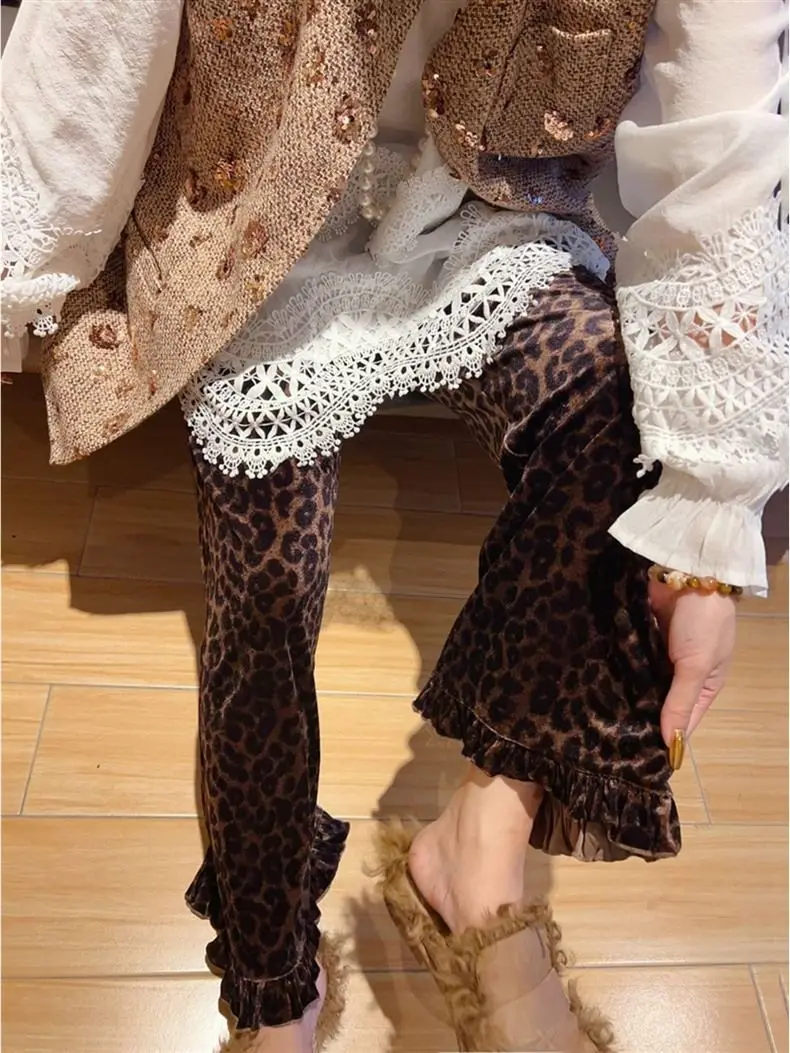 

2026 Autumn New Retro Velvet Leopard Print Lace Slimming Versatile Casual Pants Women's Bell Bottom Pants