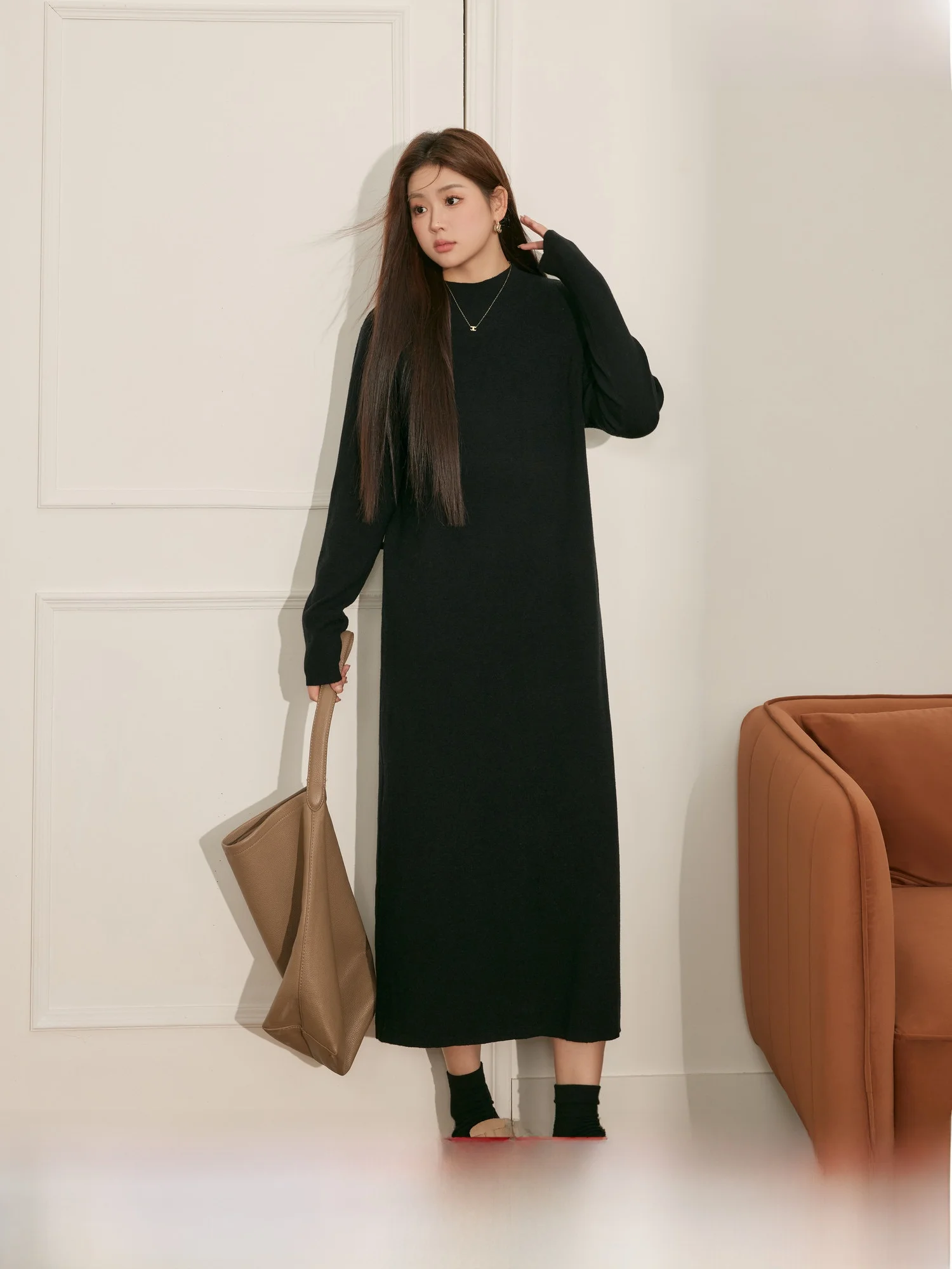 

Вязаный свободный свитер больших размеров Bla от Blue Language, осенне-зимний, А-силуэт, с длинными рукавами, базовый слой D...