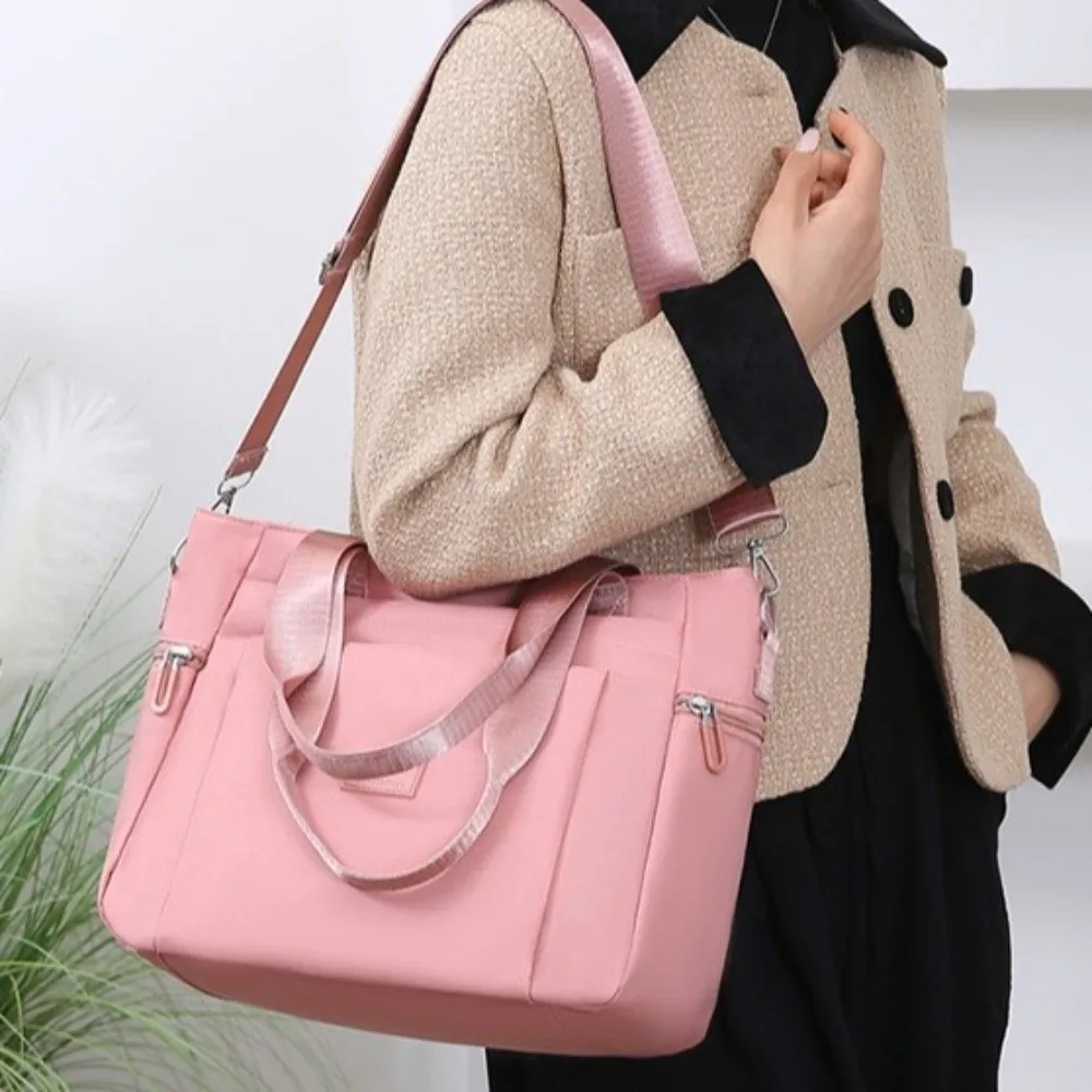 Borsa tote quadrata per pendolarismo Borsa per la spesa in tessuto Oxford di grande capacità Borsa a tracolla in nylon con texture morbida stile coreano da viaggio