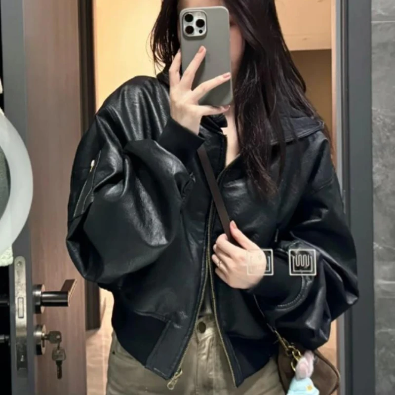 

2025 Winter New Fashion PU Leather Hooded Jacket For Women Winter New Unique Thickened Retro Short Trendy Jacket Top For Women
