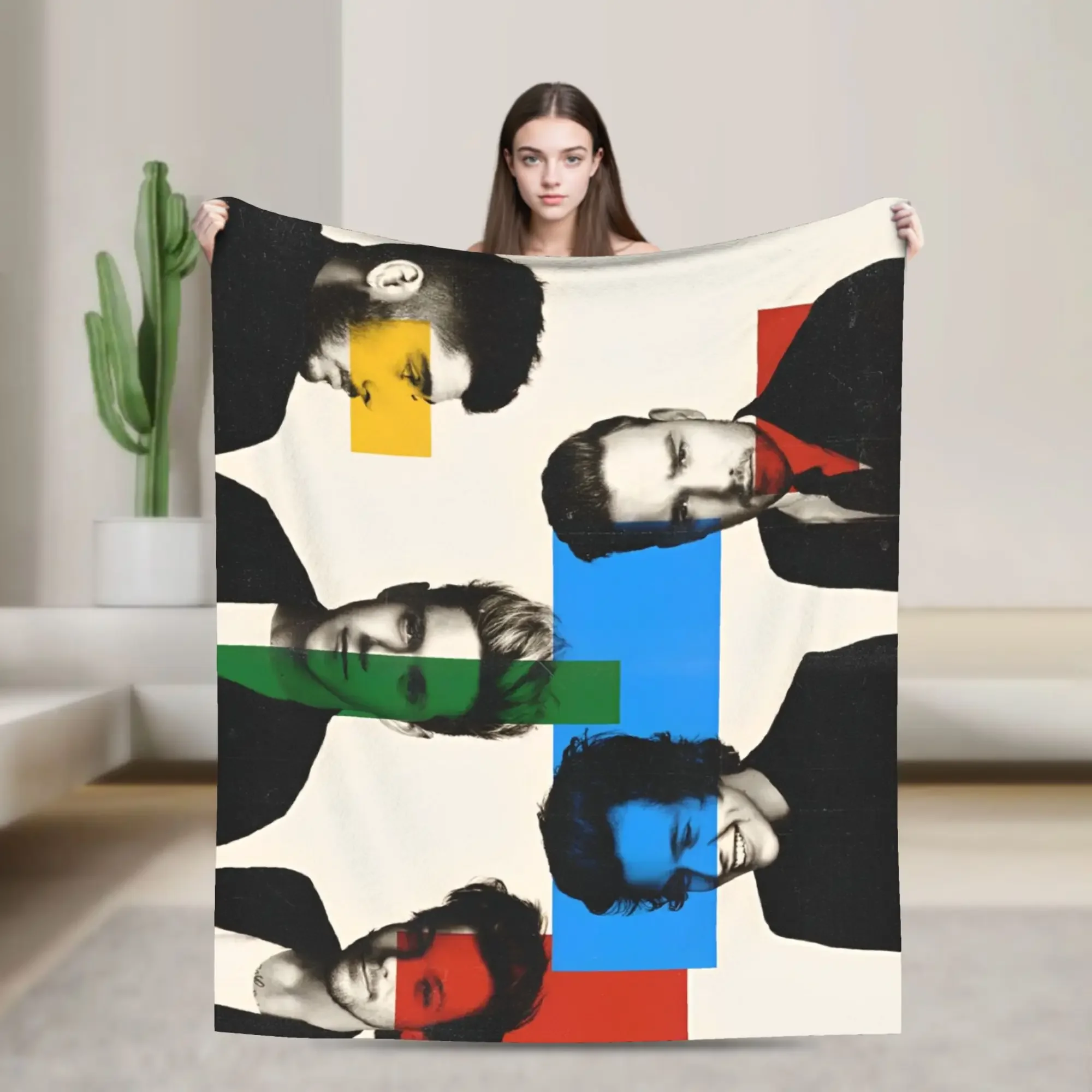 

Music Notes Coral Fleece Throw Blanket Soft Plush Punk Band Design Breathable AllSeason Sofa Outdoor Rug