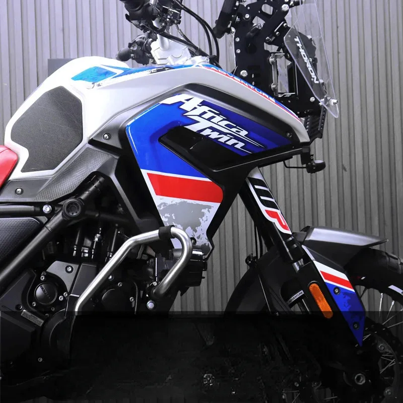 Motorcycle Bodywork Fairing Sticker Tank Pads Gas Knee Grip Traction Sticker Protector For VOGE 650DS